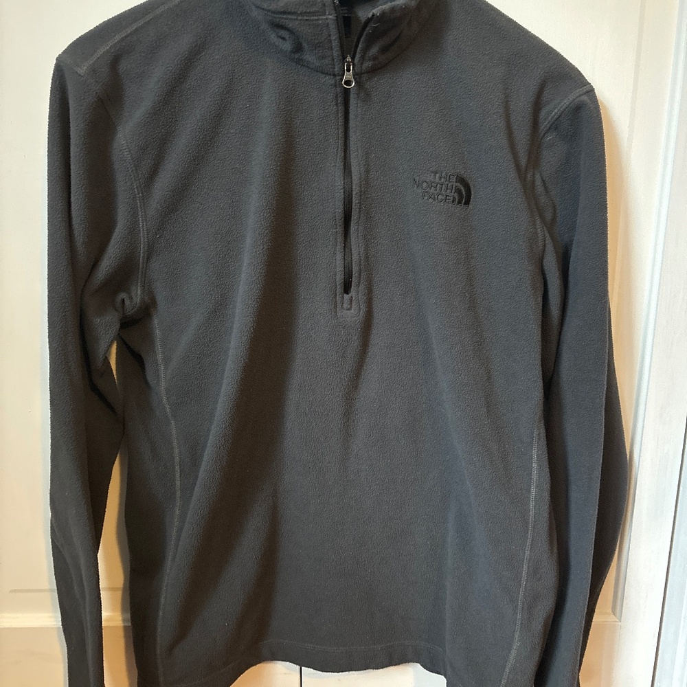 The North Face fleece 1/4 zip -size S